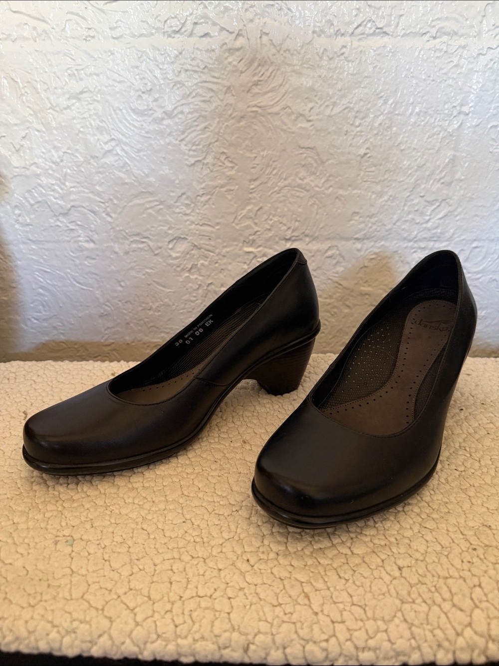 Dansko Womens Black Leather Wedge Flats Comfort Slip On Round Toe Career Shoes